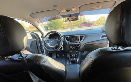 Hyundai Solaris II рестайлинг, 2019 год, 1 000 000 рублей, 7 фотография
