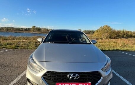 Hyundai Solaris II рестайлинг, 2019 год, 1 000 000 рублей, 2 фотография