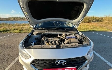 Hyundai Solaris II рестайлинг, 2019 год, 1 000 000 рублей, 10 фотография