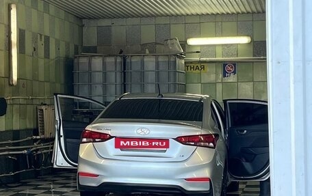 Hyundai Solaris II рестайлинг, 2019 год, 1 000 000 рублей, 13 фотография