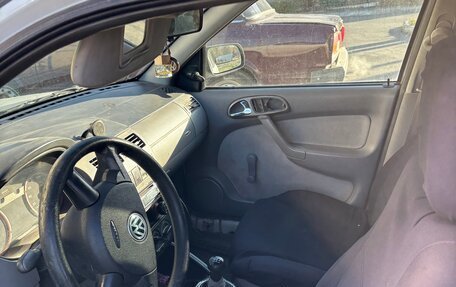 Volkswagen Pointer, 2004 год, 140 000 рублей, 11 фотография