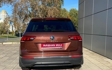 Volkswagen Tiguan II, 2021 год, 2 700 000 рублей, 4 фотография
