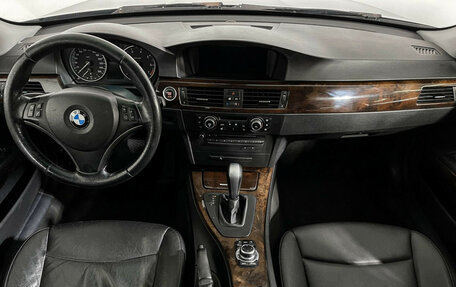 BMW 3 серия, 2011 год, 1 097 000 рублей, 11 фотография