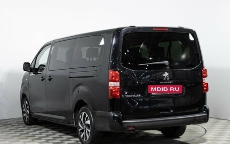 Peugeot Traveller I, 2018 год, 2 300 000 рублей, 7 фотография