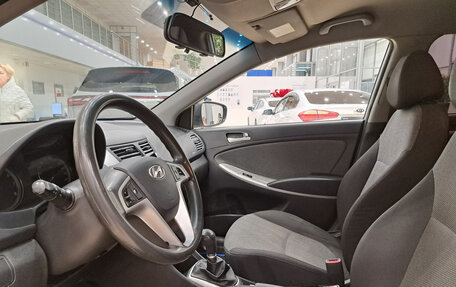 Hyundai Solaris II рестайлинг, 2013 год, 586 000 рублей, 20 фотография