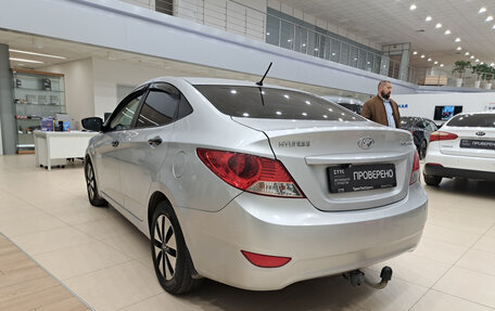 Hyundai Solaris II рестайлинг, 2013 год, 586 000 рублей, 8 фотография