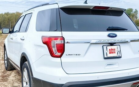 Ford Explorer VI, 2017 год, 3 300 000 рублей, 6 фотография