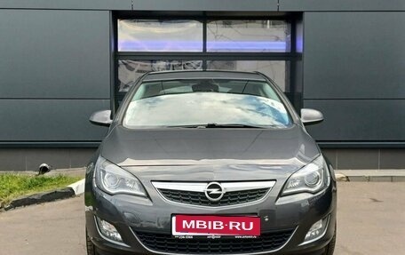 Opel Astra J, 2011 год, 729 000 рублей, 2 фотография