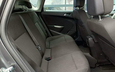 Opel Astra J, 2011 год, 729 000 рублей, 22 фотография