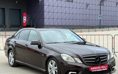 Mercedes-Benz E-Класс, 2010 год, 1 497 000 рублей, 3 фотография