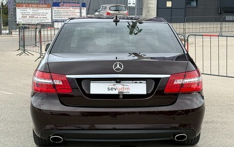 Mercedes-Benz E-Класс, 2010 год, 1 497 000 рублей, 29 фотография