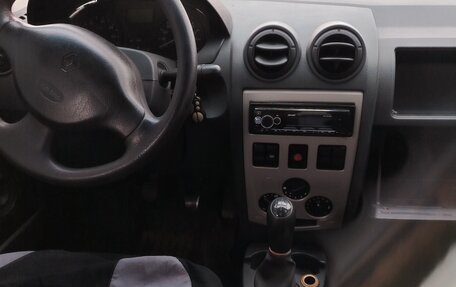Renault Logan I, 2009 год, 170 000 рублей, 3 фотография
