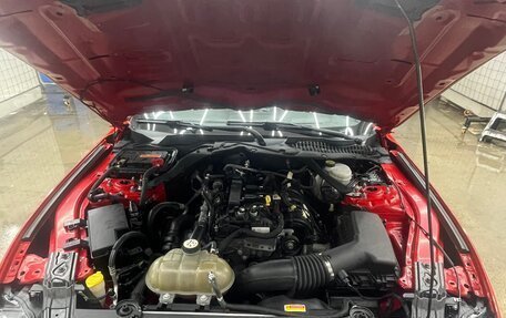 Ford Mustang VI рестайлинг, 2018 год, 3 180 000 рублей, 10 фотография