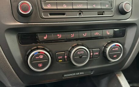 Volkswagen Jetta VI, 2013 год, 1 100 000 рублей, 17 фотография