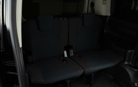 Toyota Noah III, 2019 год, 2 325 077 рублей, 13 фотография