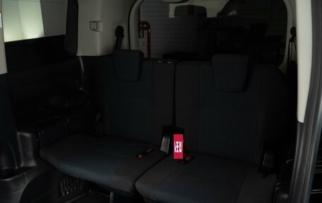 Toyota Noah III, 2019 год, 2 325 077 рублей, 10 фотография