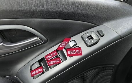 Hyundai ix35 I рестайлинг, 2013 год, 1 299 000 рублей, 22 фотография