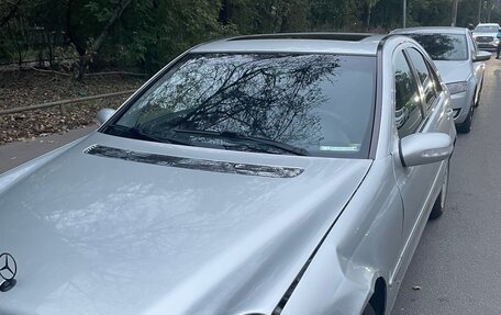 Mercedes-Benz C-Класс, 2002 год, 590 000 рублей, 3 фотография