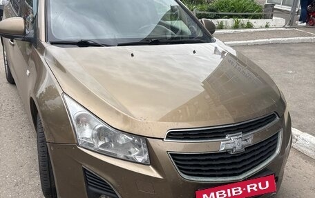 Chevrolet Cruze II, 2013 год, 610 000 рублей, 2 фотография