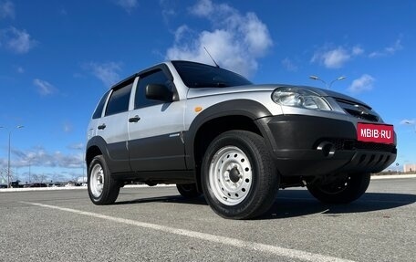 Chevrolet Niva I рестайлинг, 2009 год, 560 000 рублей, 1 фотография