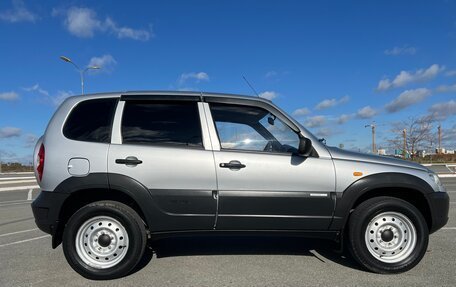 Chevrolet Niva I рестайлинг, 2009 год, 560 000 рублей, 6 фотография