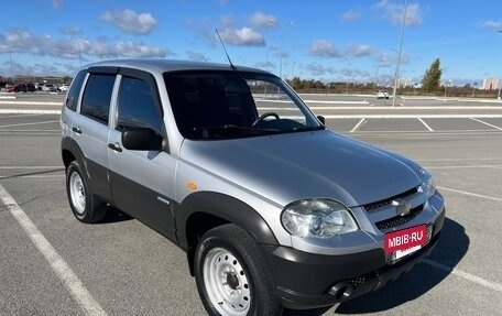 Chevrolet Niva I рестайлинг, 2009 год, 560 000 рублей, 2 фотография