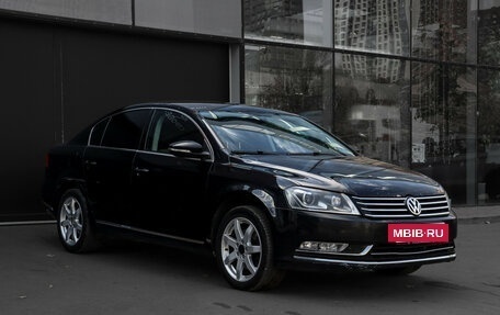Volkswagen Passat B7, 2014 год, 997 000 рублей, 3 фотография