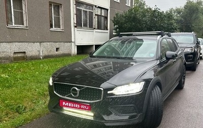 Volvo V60 Cross Country II, 2019 год, 2 780 000 рублей, 1 фотография