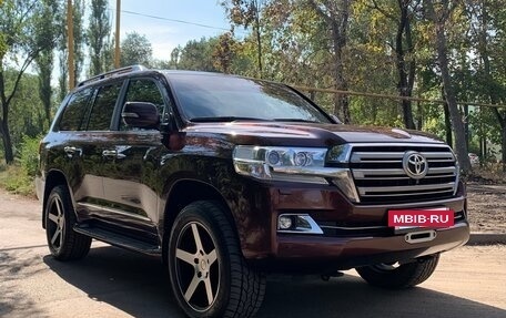 Toyota Land Cruiser 200, 2016 год, 6 100 000 рублей, 6 фотография