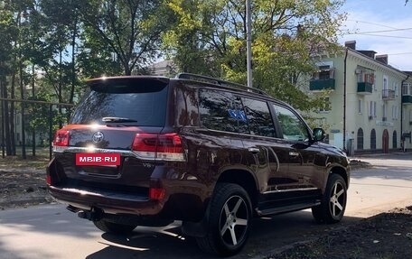 Toyota Land Cruiser 200, 2016 год, 6 100 000 рублей, 3 фотография