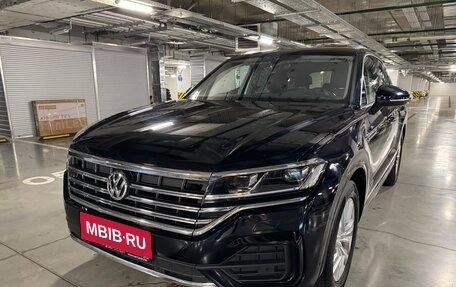 Volkswagen Touareg III, 2018 год, 6 000 000 рублей, 1 фотография