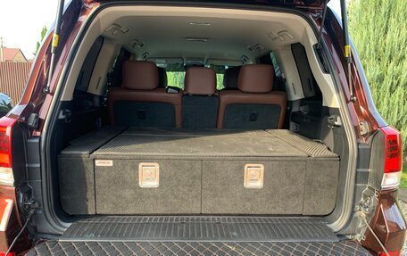 Toyota Land Cruiser 200, 2016 год, 6 100 000 рублей, 28 фотография