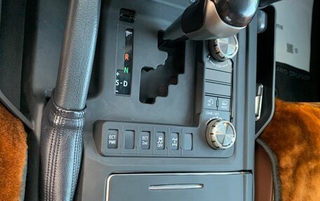 Toyota Land Cruiser 200, 2016 год, 6 100 000 рублей, 21 фотография