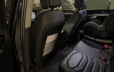 Volkswagen Touareg III, 2018 год, 6 000 000 рублей, 11 фотография