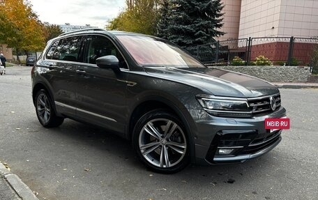 Volkswagen Tiguan II, 2019 год, 3 500 000 рублей, 3 фотография