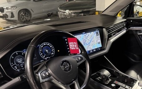 Volkswagen Touareg III, 2018 год, 6 000 000 рублей, 6 фотография