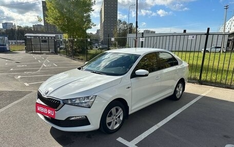 Skoda Rapid II, 2021 год, 1 650 000 рублей, 4 фотография