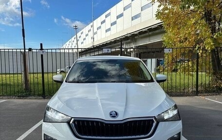 Skoda Rapid II, 2021 год, 1 650 000 рублей, 2 фотография