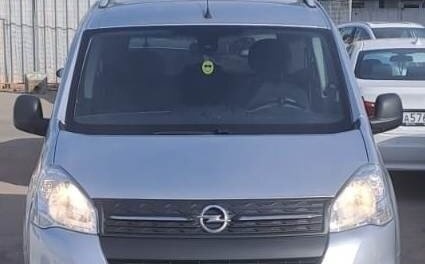 Opel Combo, 2021 год, 1 700 000 рублей, 24 фотография