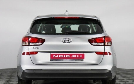Hyundai i30 III, 2022 год, 2 130 000 рублей, 6 фотография