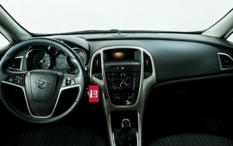 Opel Astra J, 2010 год, 740 000 рублей, 7 фотография