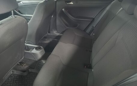 Volkswagen Jetta VI, 2015 год, 999 000 рублей, 18 фотография