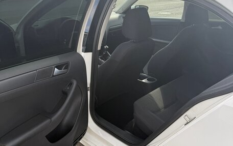 Volkswagen Jetta VI, 2014 год, 800 000 рублей, 7 фотография