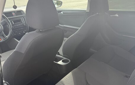 Volkswagen Jetta VI, 2014 год, 800 000 рублей, 4 фотография