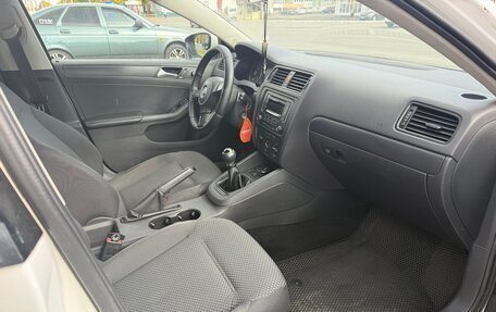 Volkswagen Jetta VI, 2014 год, 800 000 рублей, 3 фотография