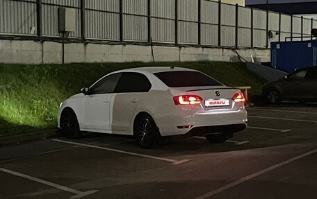 Volkswagen Jetta VI, 2014 год, 800 000 рублей, 19 фотография