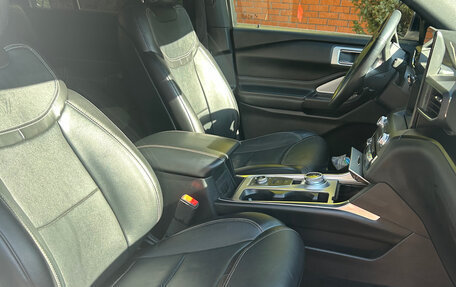 Ford Explorer VI, 2019 год, 3 350 000 рублей, 8 фотография