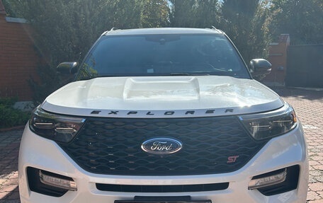 Ford Explorer VI, 2019 год, 3 350 000 рублей, 2 фотография