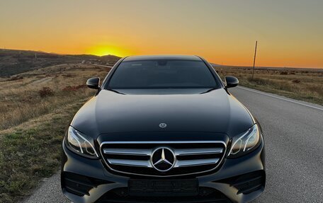 Mercedes-Benz E-Класс, 2019 год, 2 750 000 рублей, 2 фотография