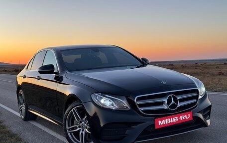 Mercedes-Benz E-Класс, 2019 год, 2 750 000 рублей, 1 фотография